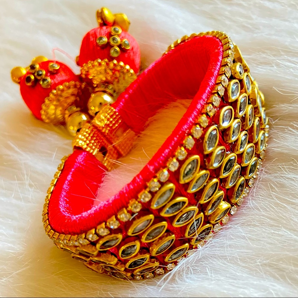 Silk Thread Mani Kundan Bracelet